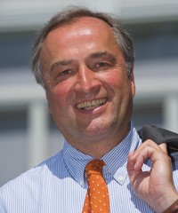 Dr. Georg Thum